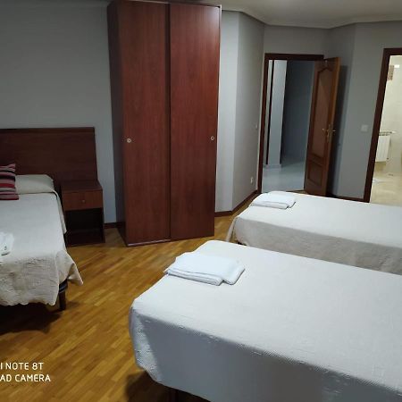 Hostal Cerecedo León Esterno foto